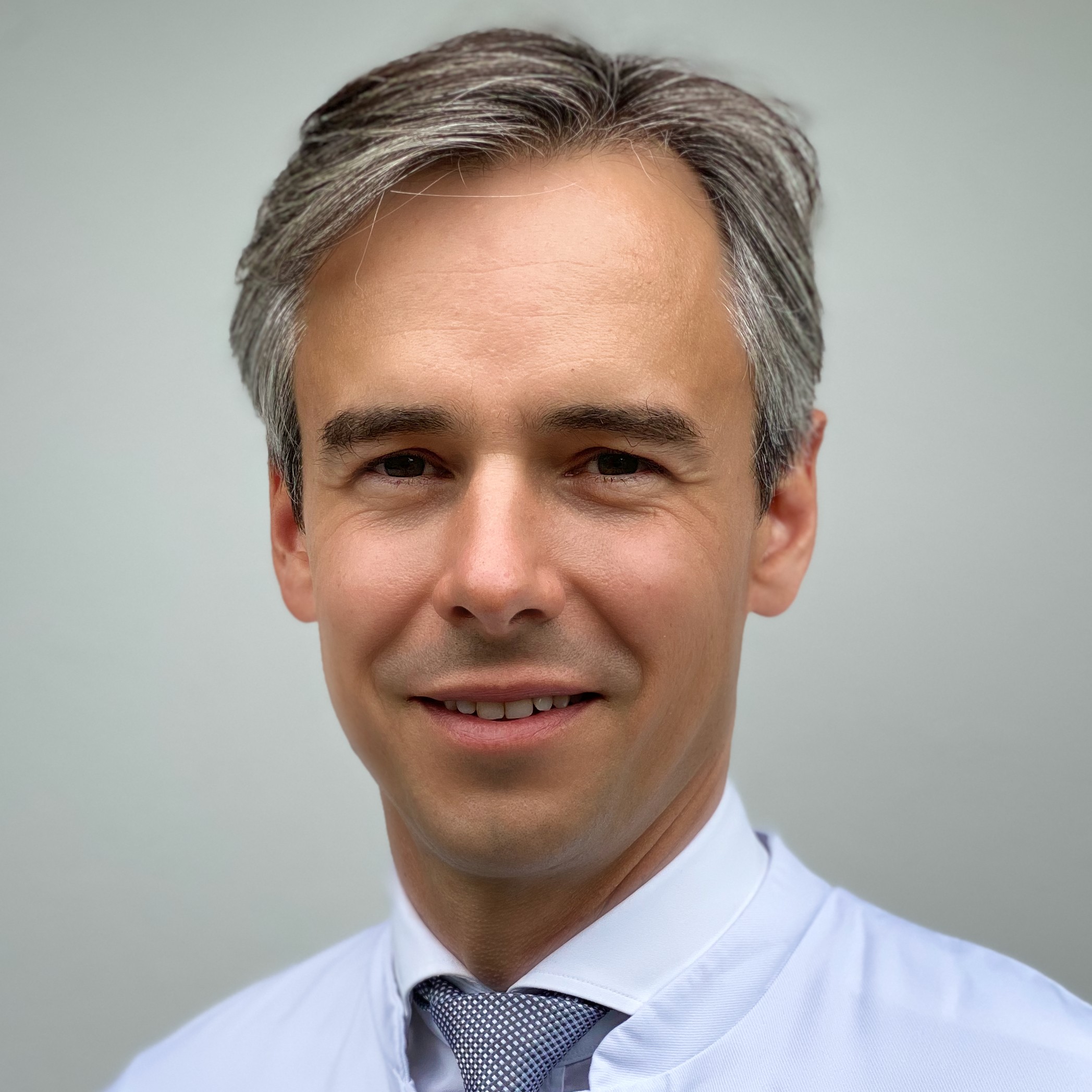 Prof. Dr. Sebastian Paris